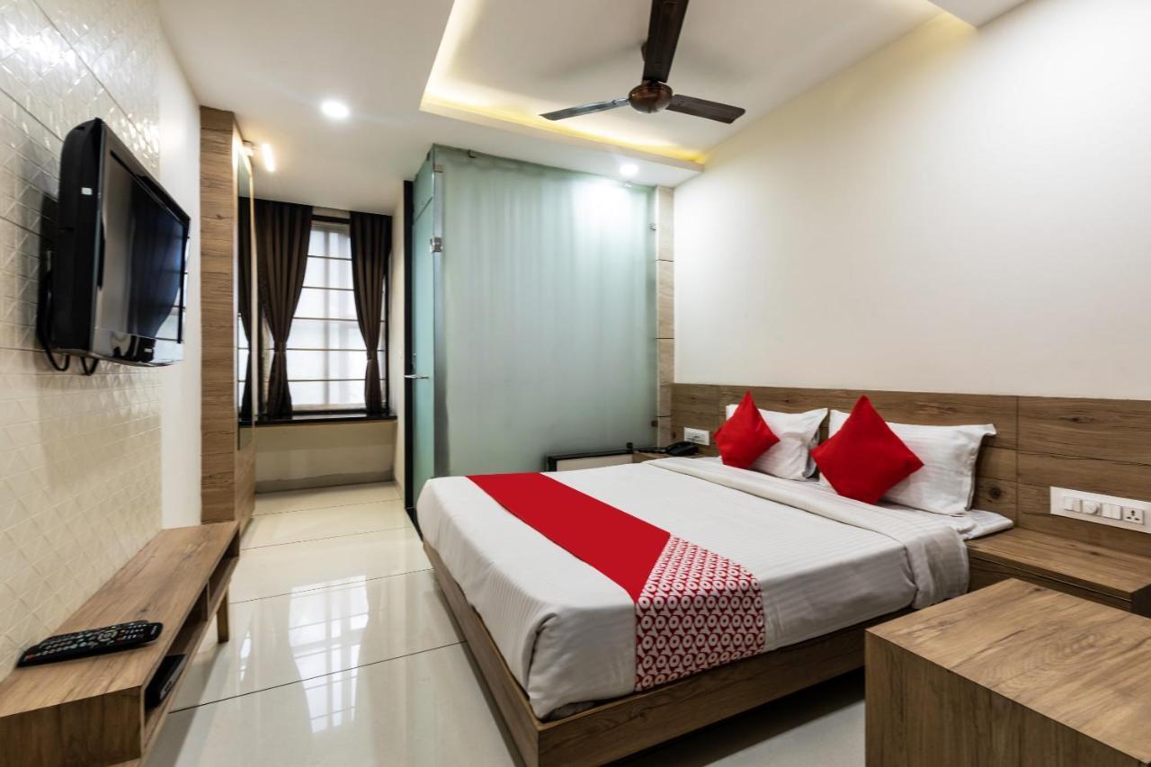Capital O 47403 Hotel Manjeet Μποπάλ Εξωτερικό φωτογραφία