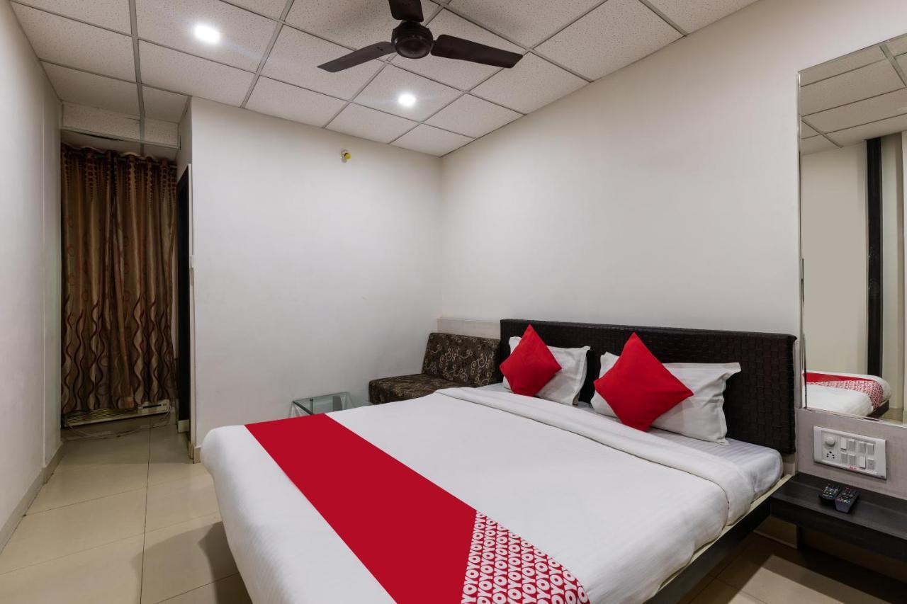 Capital O 47403 Hotel Manjeet Μποπάλ Εξωτερικό φωτογραφία