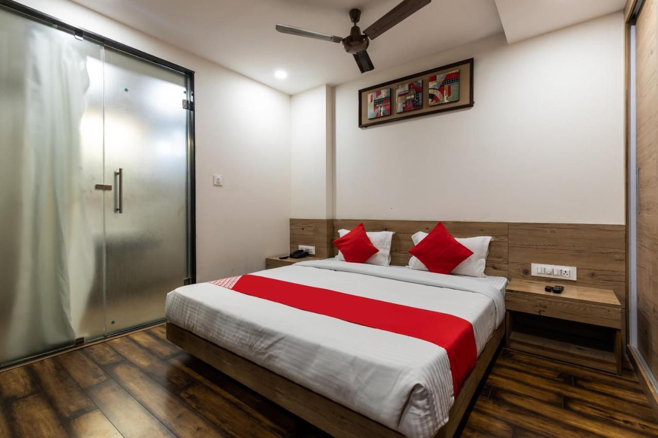 Capital O 47403 Hotel Manjeet Μποπάλ Εξωτερικό φωτογραφία